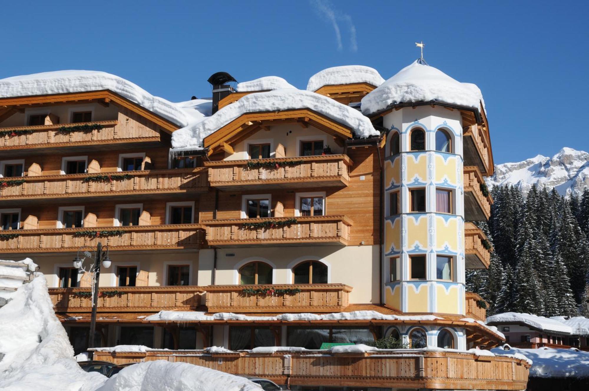 Boutique Hotel Diana Madonna di Campiglio Ngoại thất bức ảnh