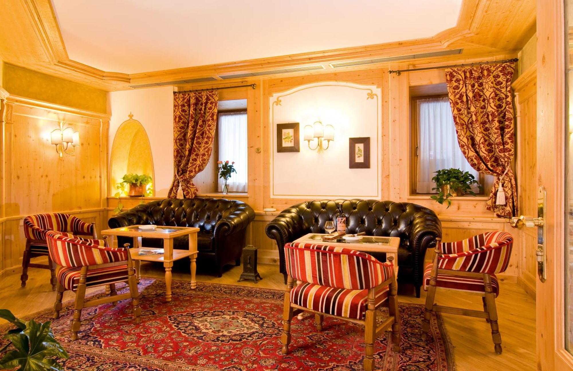 Boutique Hotel Diana Madonna di Campiglio Ngoại thất bức ảnh