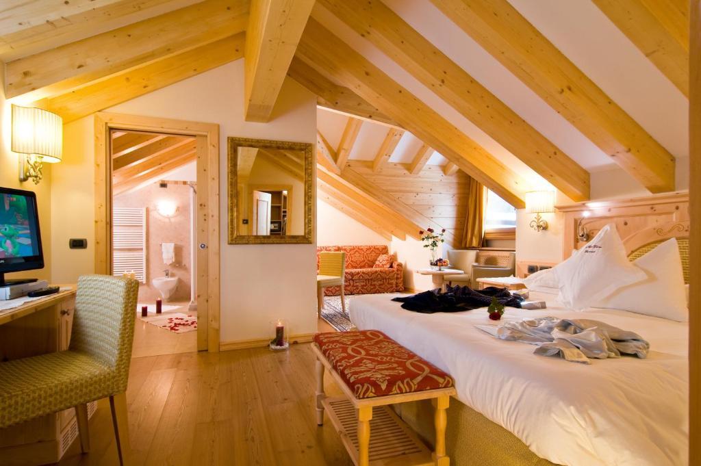 Boutique Hotel Diana Madonna di Campiglio Ngoại thất bức ảnh
