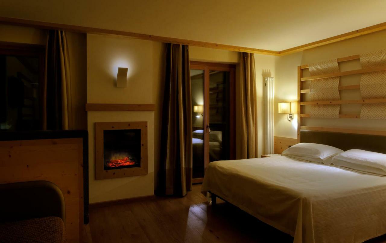 Boutique Hotel Diana Madonna di Campiglio Ngoại thất bức ảnh