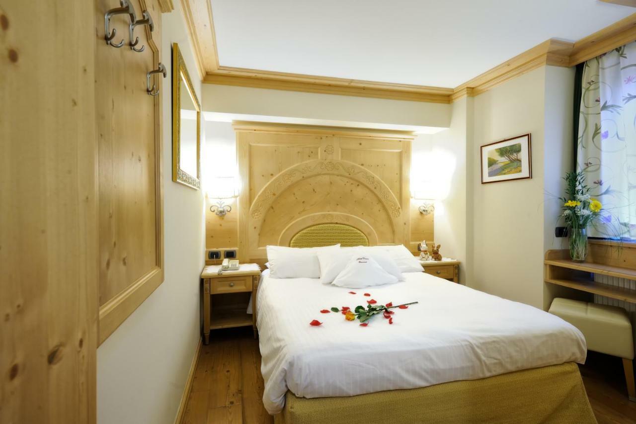 Boutique Hotel Diana Madonna di Campiglio Ngoại thất bức ảnh