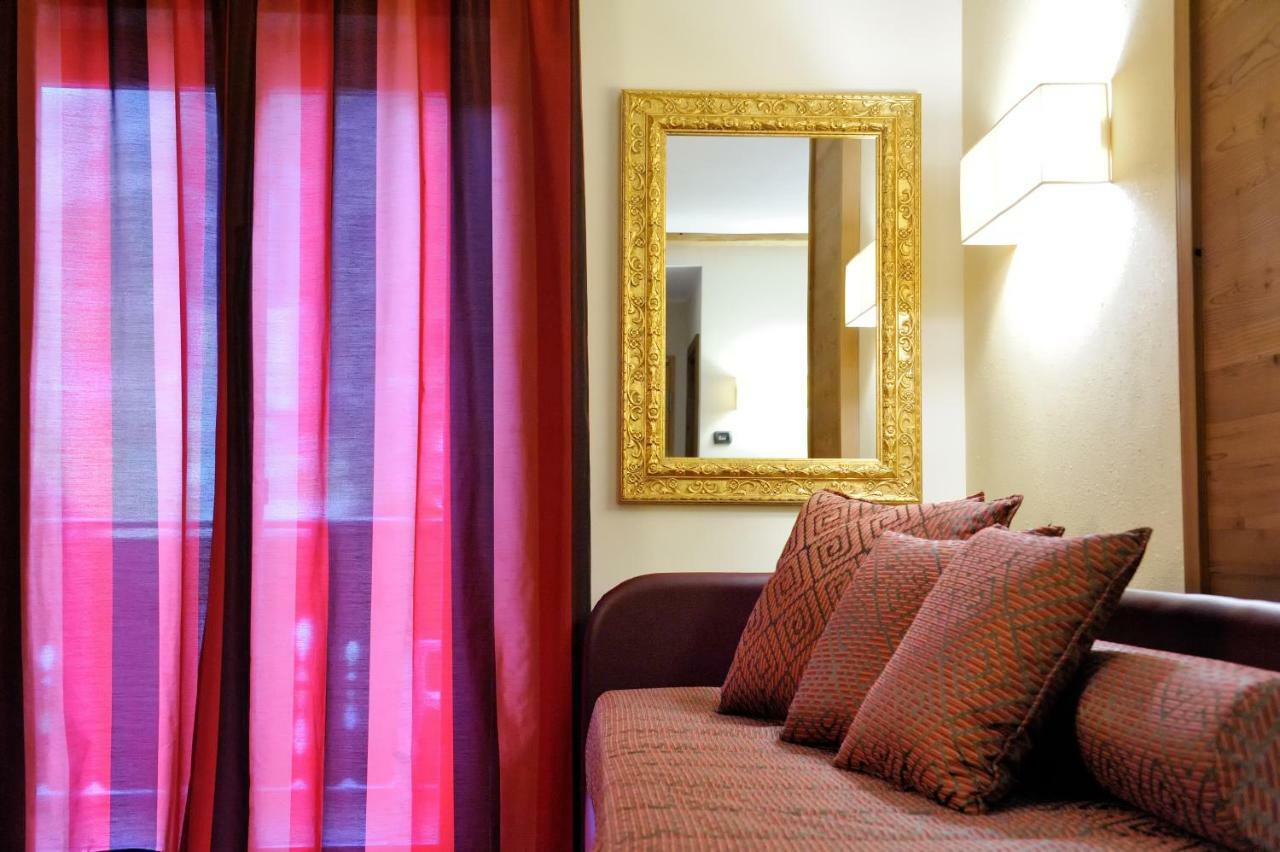 Boutique Hotel Diana Madonna di Campiglio Ngoại thất bức ảnh