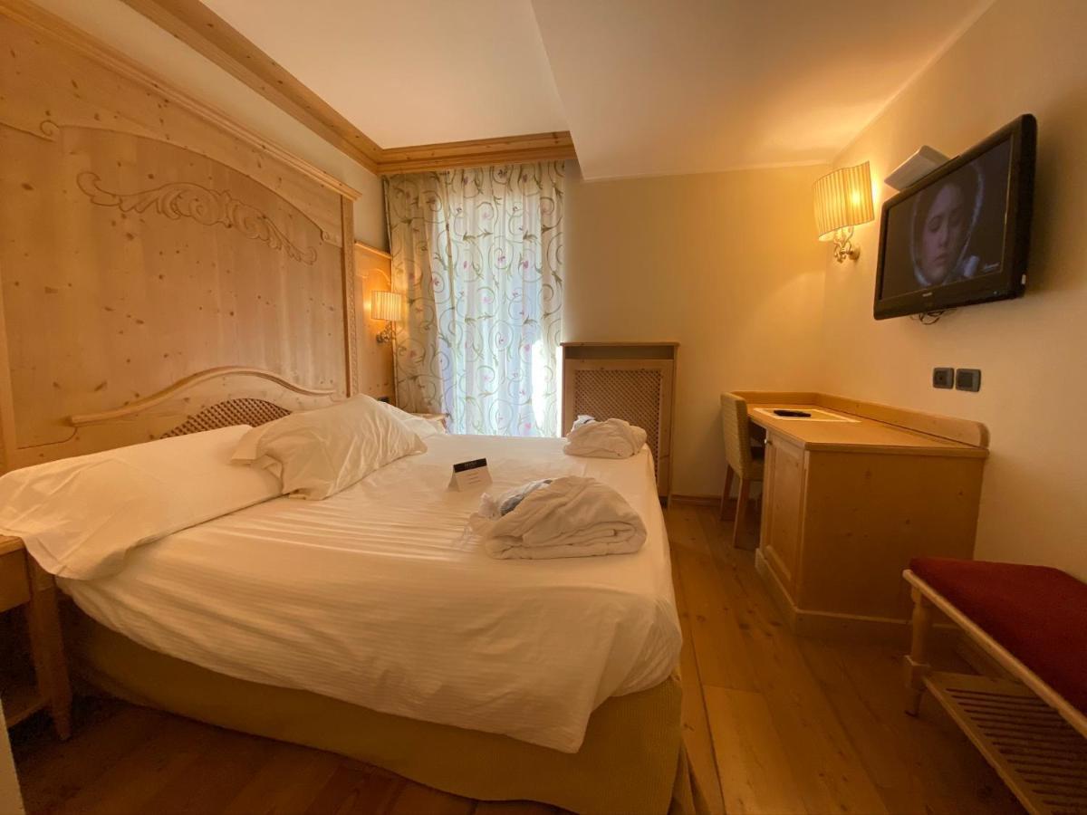 Boutique Hotel Diana Madonna di Campiglio Ngoại thất bức ảnh