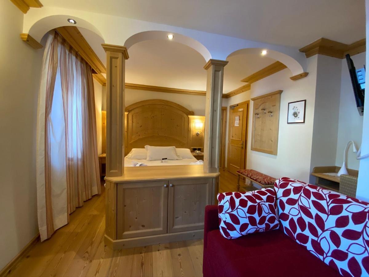 Boutique Hotel Diana Madonna di Campiglio Ngoại thất bức ảnh